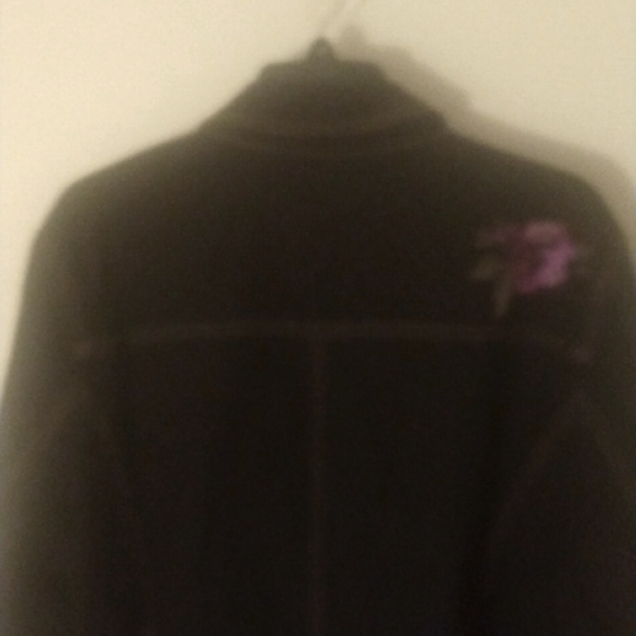 Stylish denim jacket size 2X.  Beautiful fuchsia lining. - Picture 8 of 13